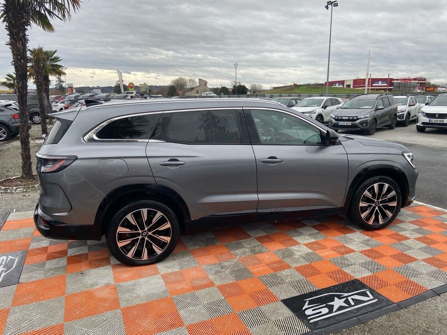 RENAULT ESPACE - E-Tech Full Hybrid 200 TECHNO Caméra 360° 7PL