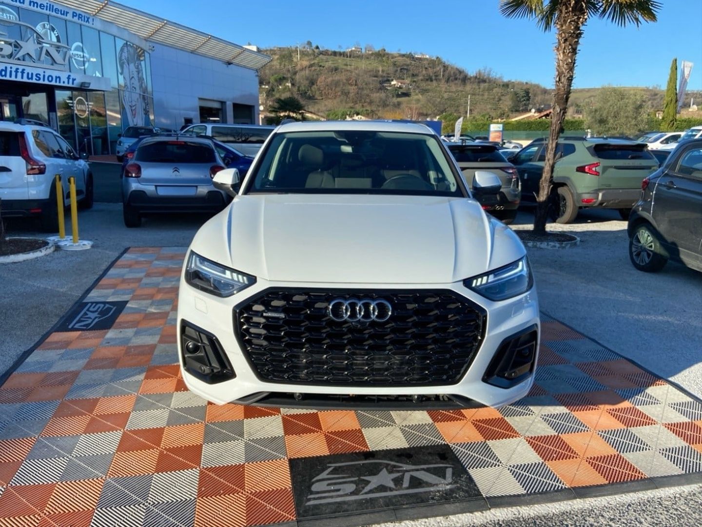 AUDI Q5 SPORTBACK - 40 TDI 204 QUATTRO S-Tronic S LINE Ext GPS Caméra JA 19" Black Pack