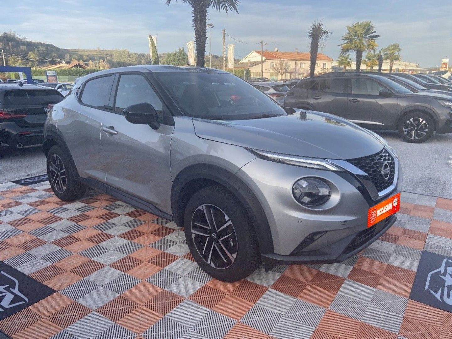NISSAN JUKE - 1.0 DIGT 114 DCT TEKNA GPS Caméra 360° Pack Hiver