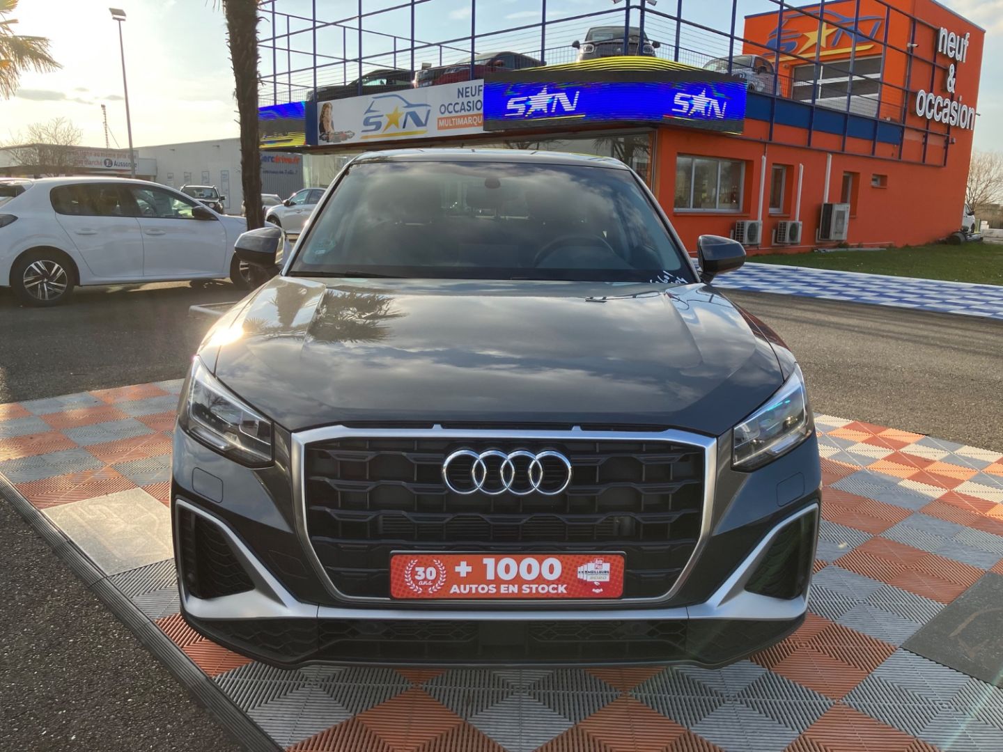 AUDI Q2 - 30 TDI 116 S LINE Ext GPS Caméra Hayon Keyless JA 18"