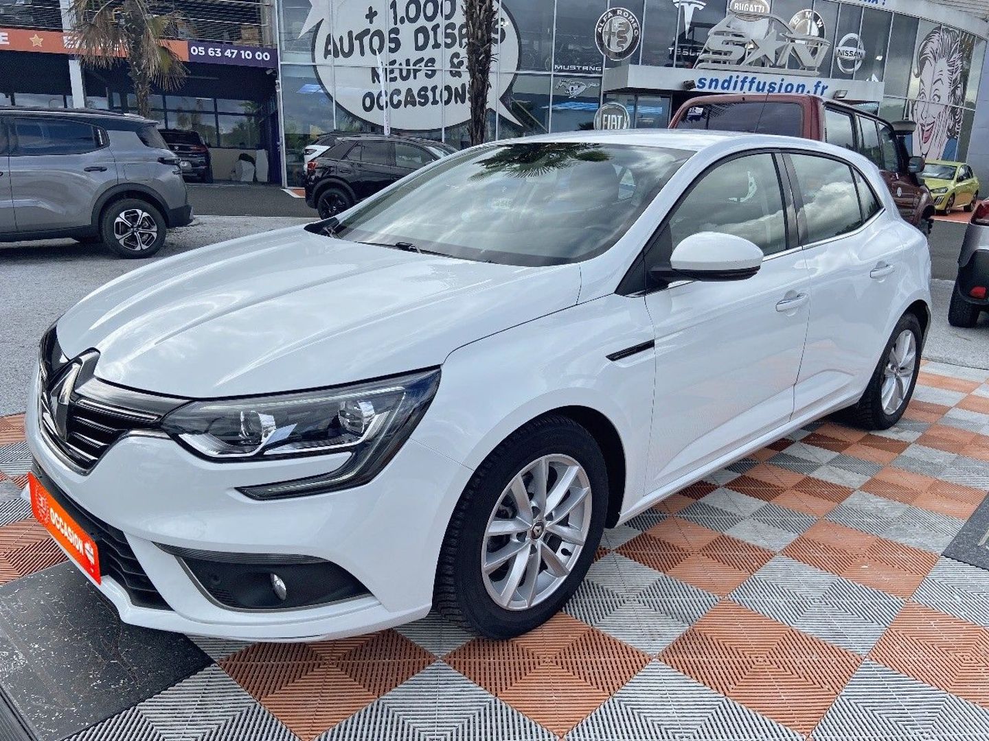 RENAULT MEGANE SOCIETE - Blue DCi 95 BV6 ZEN GPS JA 16" 2PL 9000 HT