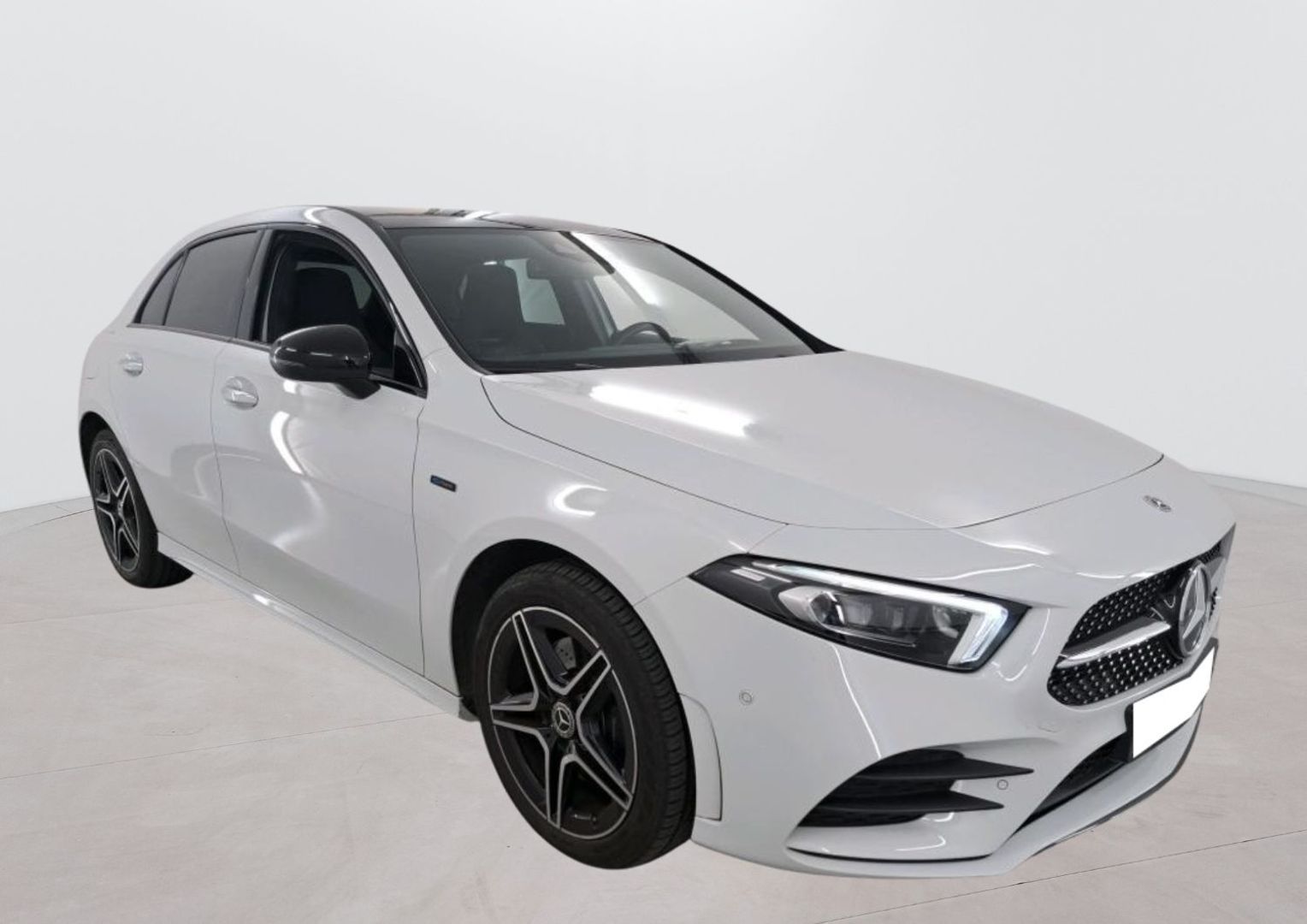 MERCEDES-BENZ CLASSE A - 250 E AMG LINE 8G-DCT (2021)