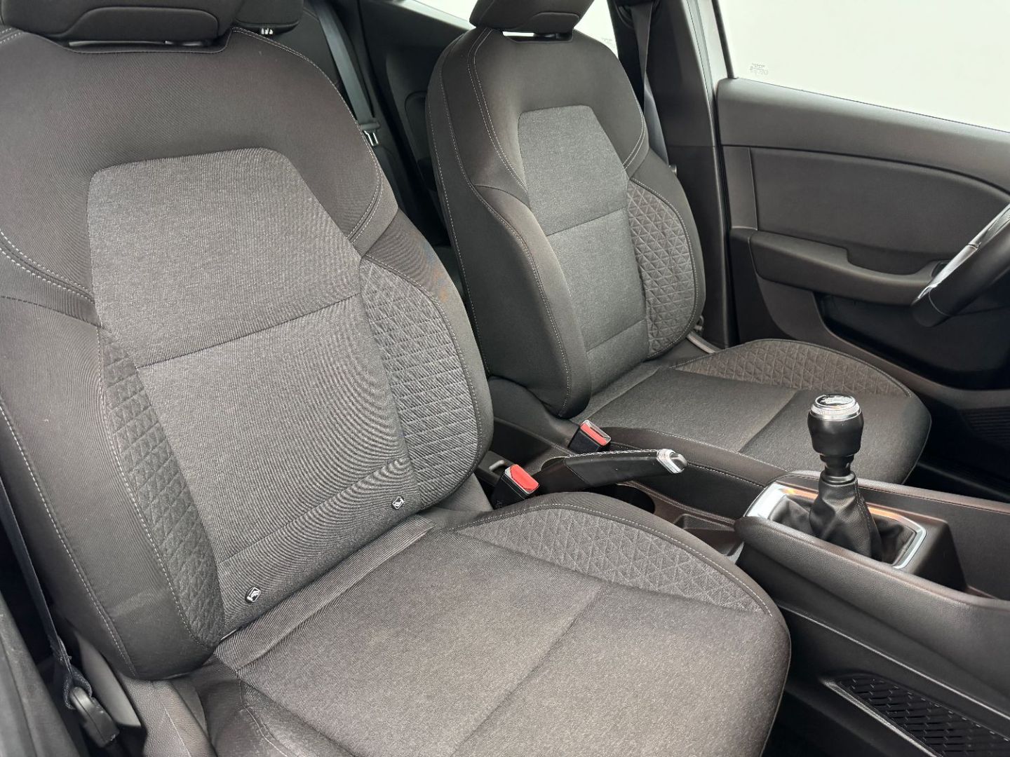 RENAULT CLIO V - 1.0 TCe 100 Business