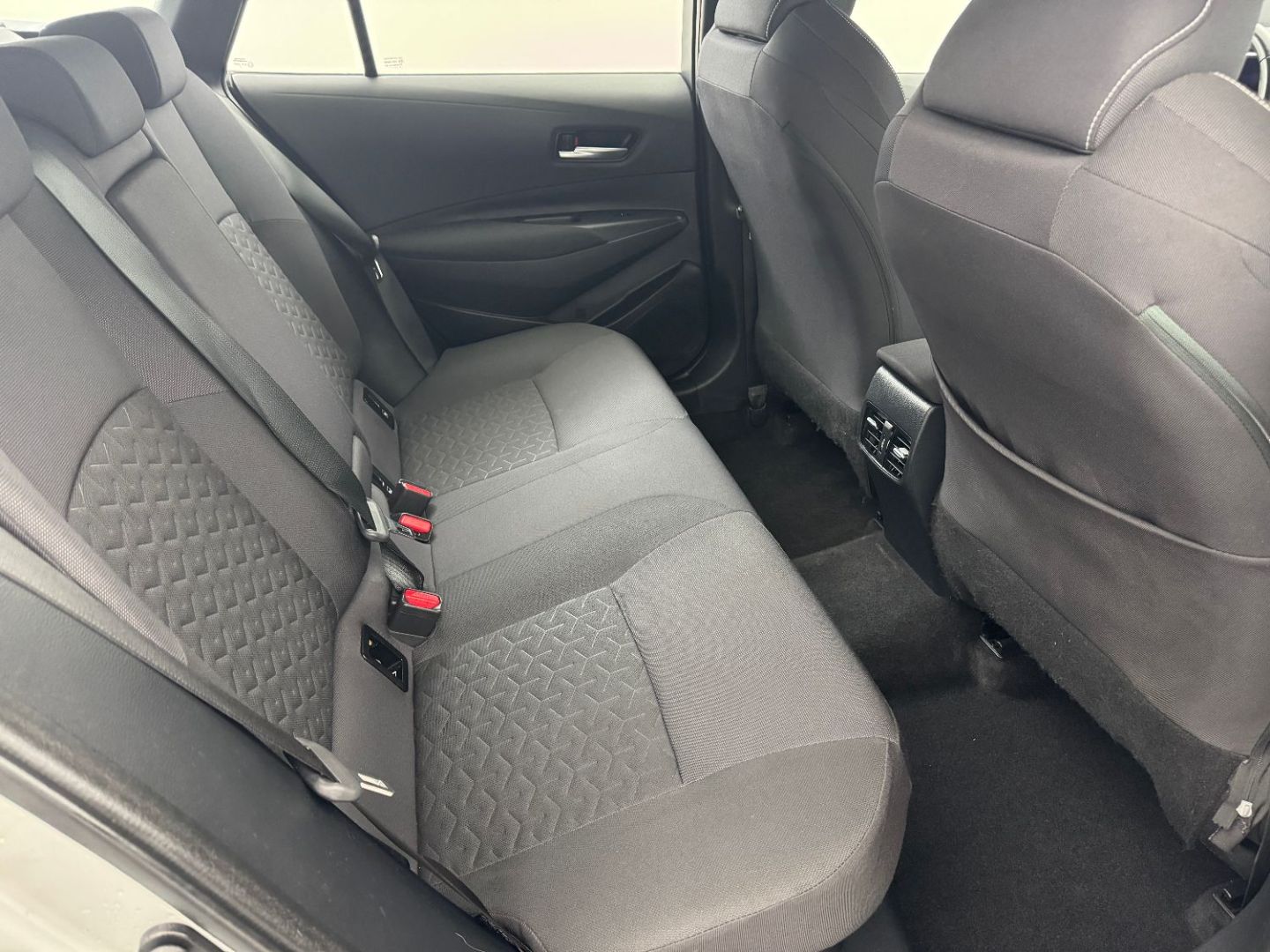 TOYOTA COROLLA TOURING SPORTS - Hybride 122h Dynamic Business