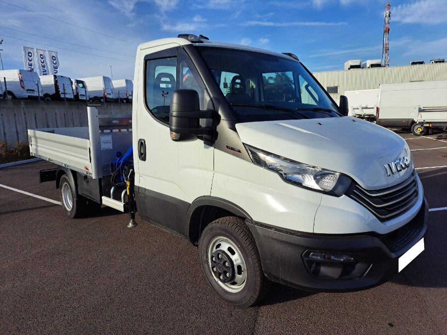 IVECO DAILY - 35C18 GRUE PLATEAU (2024)