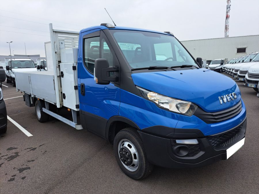 IVECO DAILY - 35C16 PLATEAU FACADIER (2018)