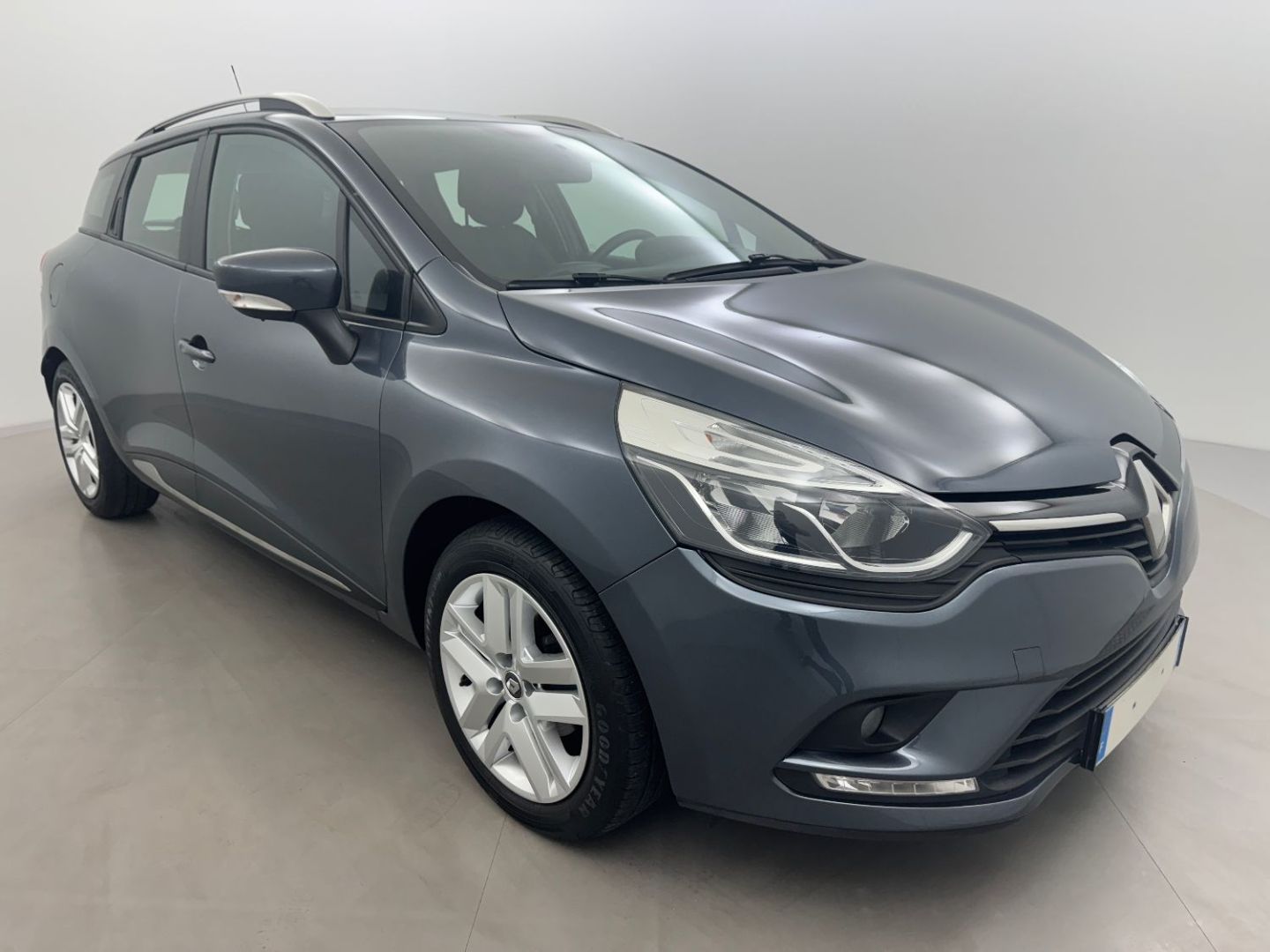 RENAULT CLIO IV ESTATE - ESTATE 0.9 TCE 90 ZEN (2018)
