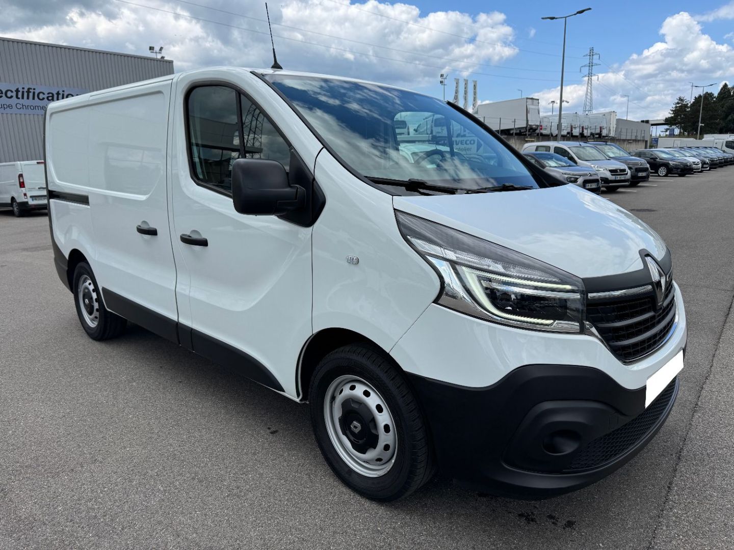 RENAULT TRAFIC FOURGON L1H1 1200 2.0 DCI 120 CONFORT