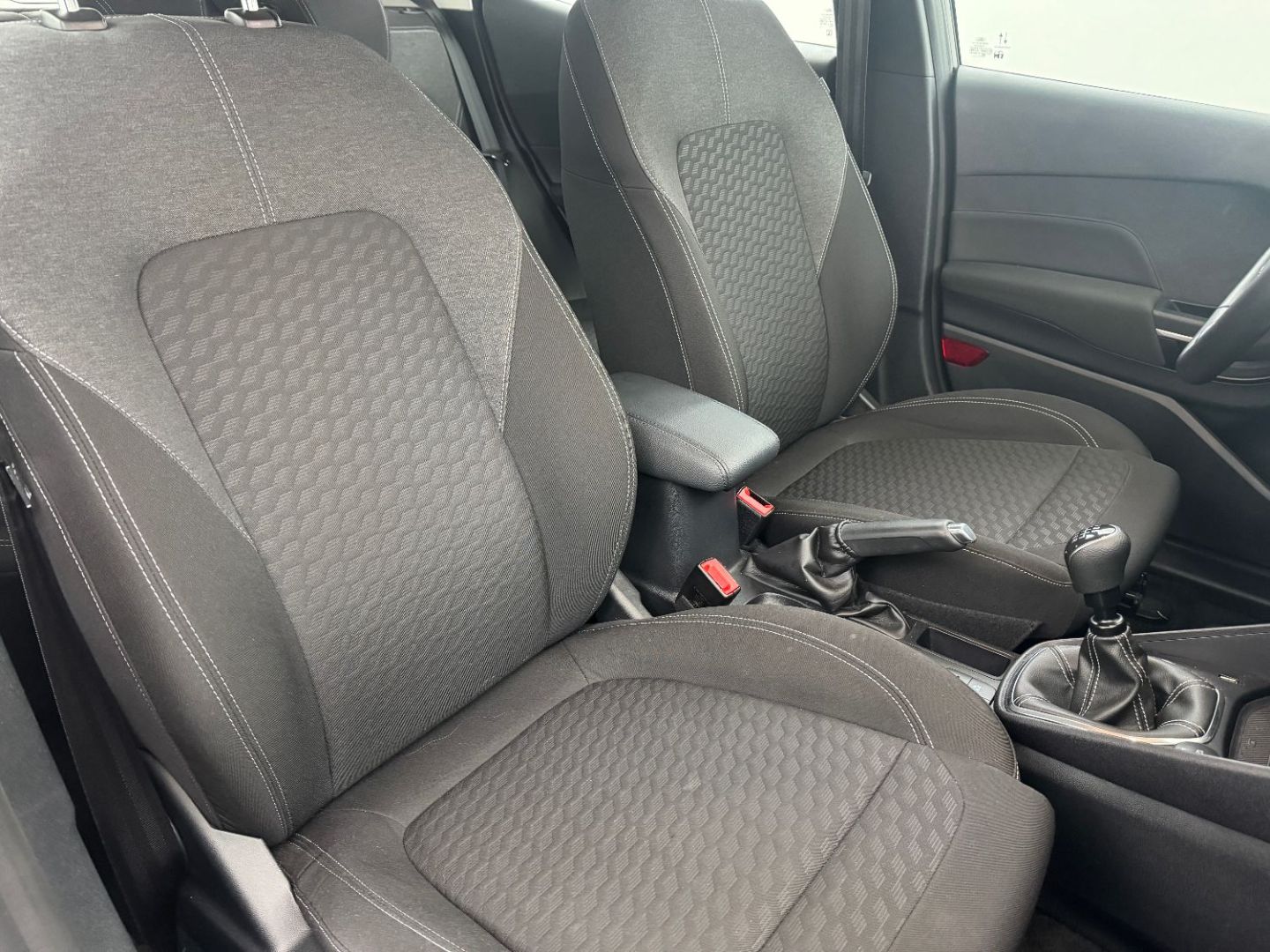 FORD FIESTA - 1.0 EcoBoost 125 mHEV Titanium Business