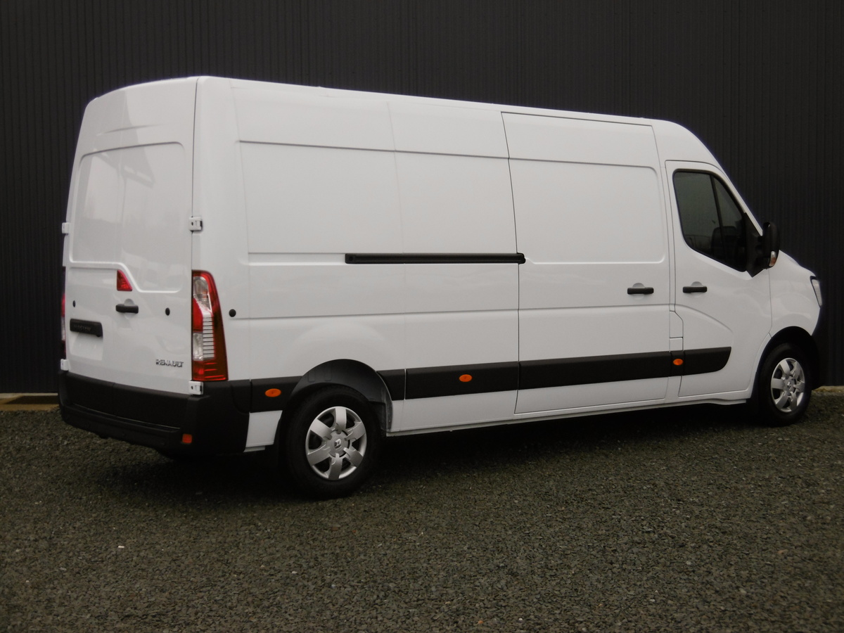 RENAULT Master II Phase 2 L2H2 DIESEL 2.2 L DCi 16V Fourgon 90 CV 156000  KMS 5 PLACES REPRISE - Utilitaires