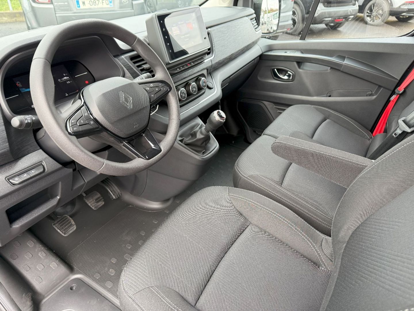 RENAULT TRAFIC COMBI - L2 Blue dCi 150 RED EDITION 9PL