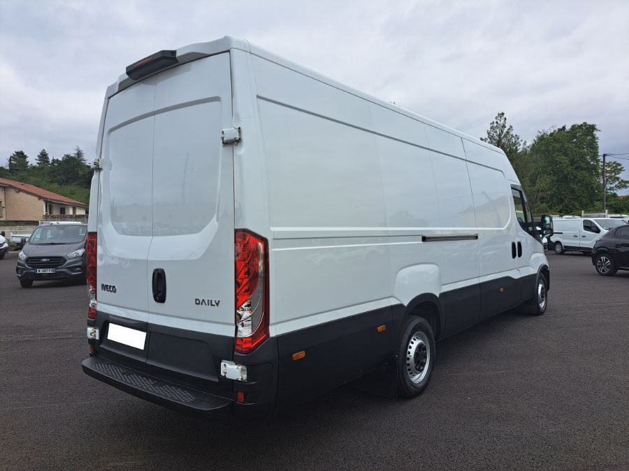IVECO DAILY - 35S16 FOURGON L4 2L3 160CV