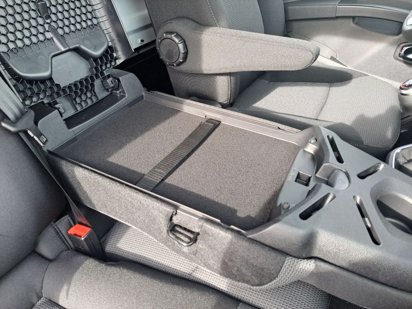 RENAULT TRAFIC FOURGON - L1H1 3T BLUE DCI 150 GSR2 RED EDITION PLUS