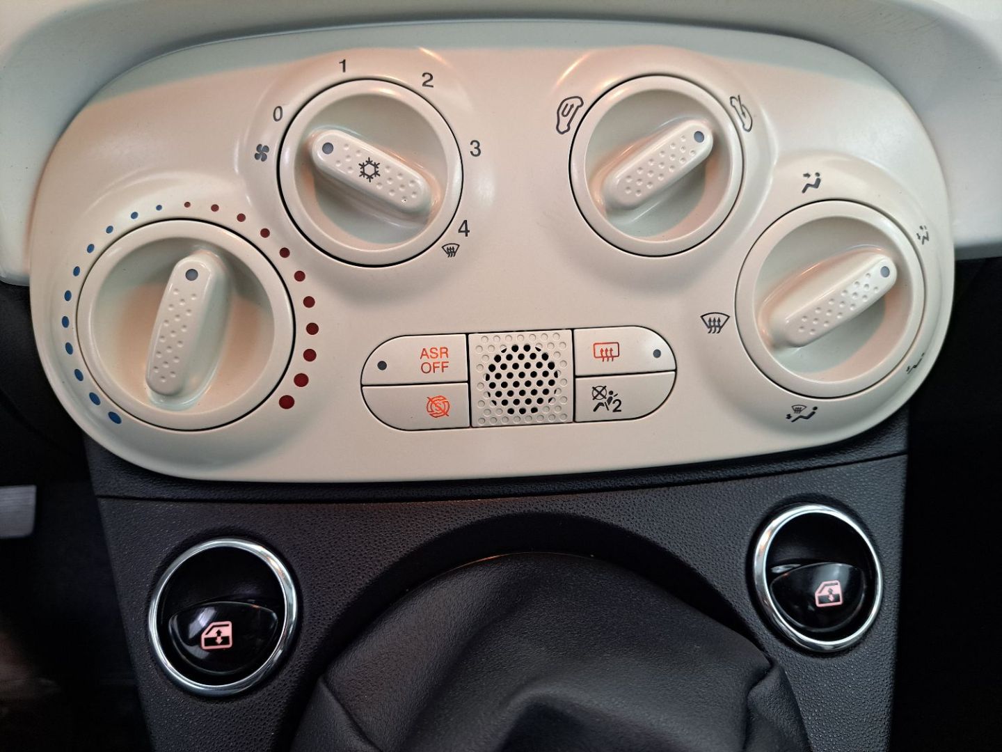 FIAT 500 - 1.0 HYBRIDE 70 DOLCEVITA