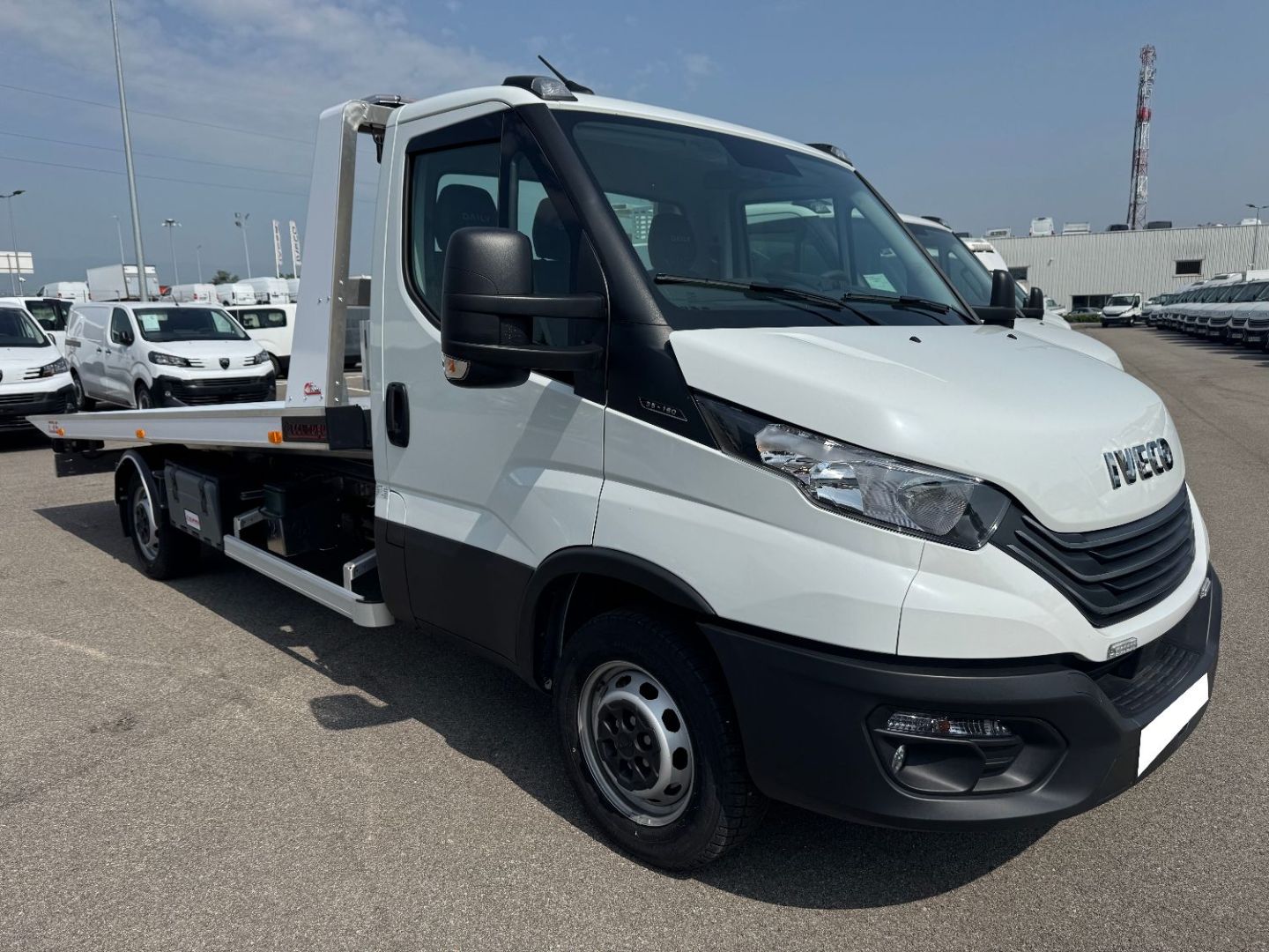 IVECO DAILY - 35S16 PLATEAU COULISSANT DEPANNAGE (2025)
