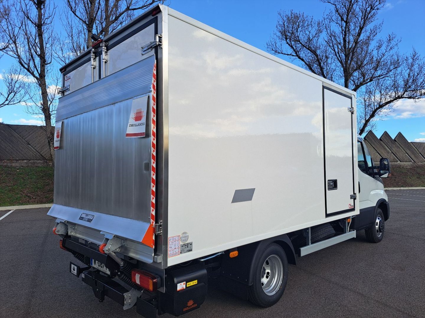 IVECO DAILY FRIGORIFIQUE - 35C18 A8 180CV 3L CAISSE HAYON 14.8M3