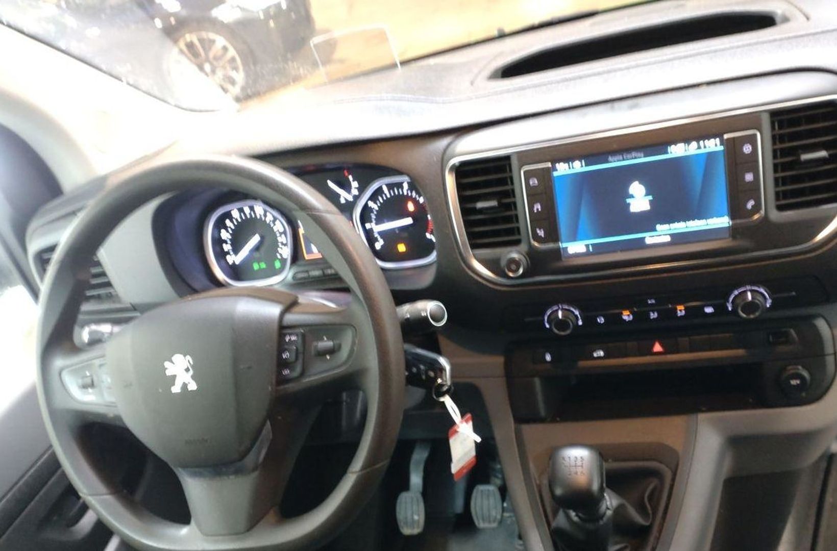 PEUGEOT EXPERT FOURGON - STANDARD 2.0 BLUEHDI 120 PREMIUM