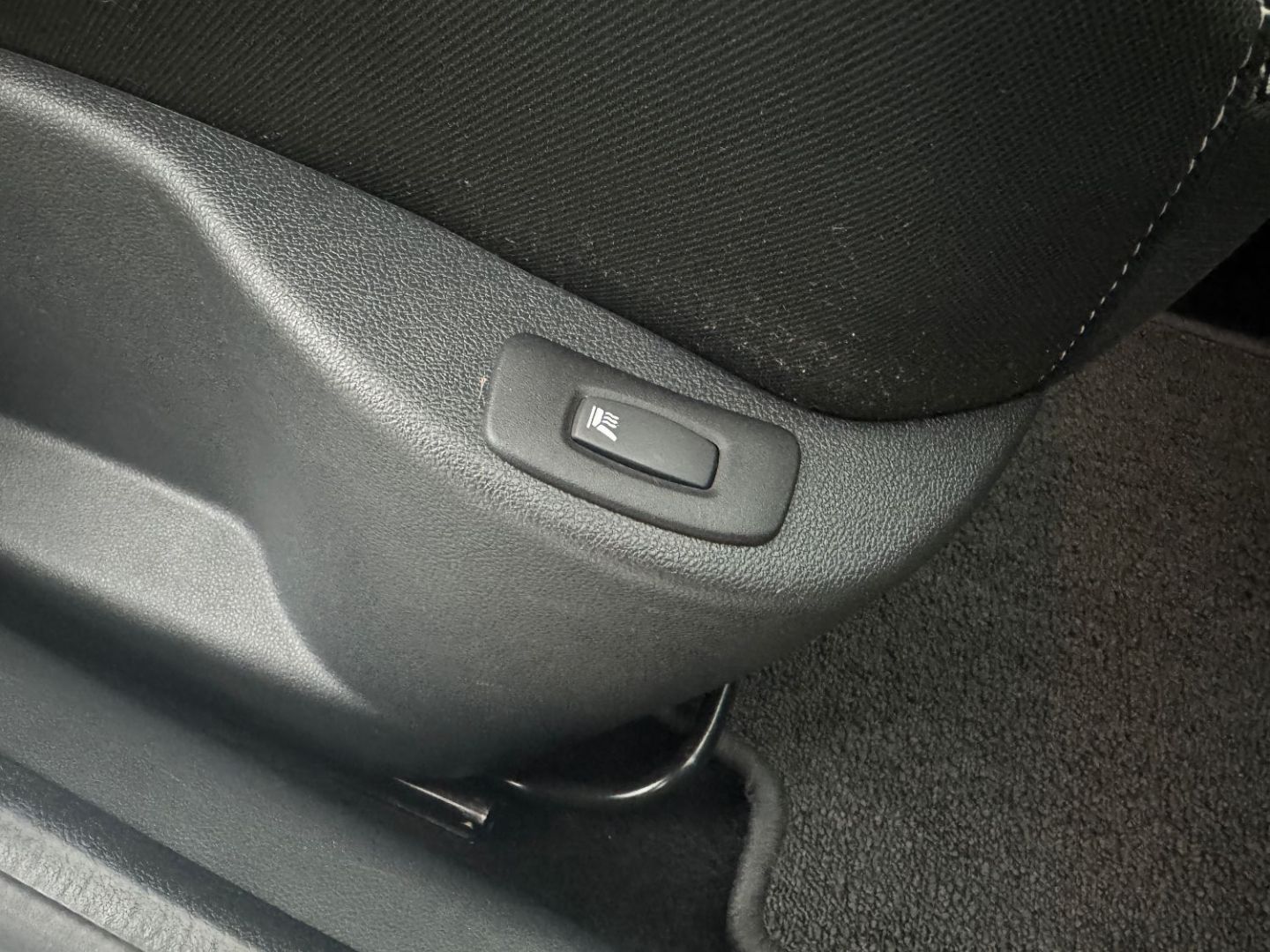 RENAULT CLIO IV ESTATE - ESTATE 0.9 TCe 90 ZEN