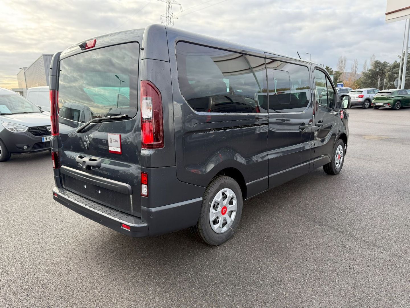 RENAULT TRAFIC COMBI - L2 Blue dCi 150 RED EDITION 9PL