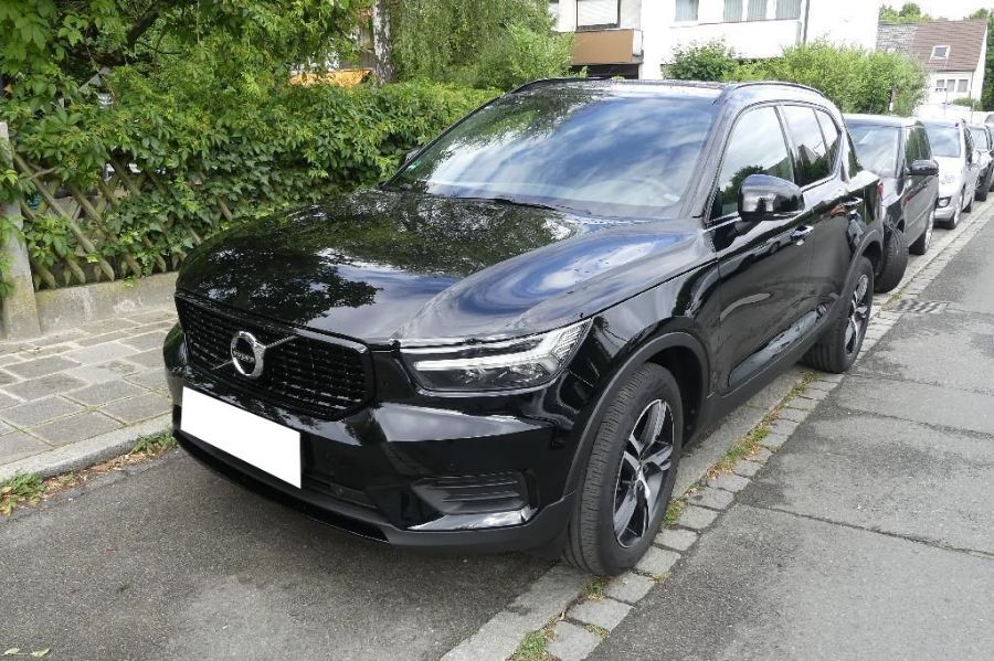 VOLVO XC40 - T3 163 R-DESIGN GEARTRONIC 8 (2020)