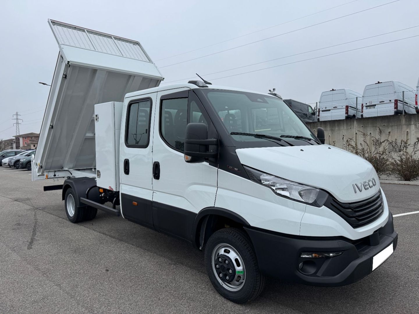 IVECO DAILY BENNE - 35C16 160CV 3L 6 PLACES DOUBLE CABINE (2025)