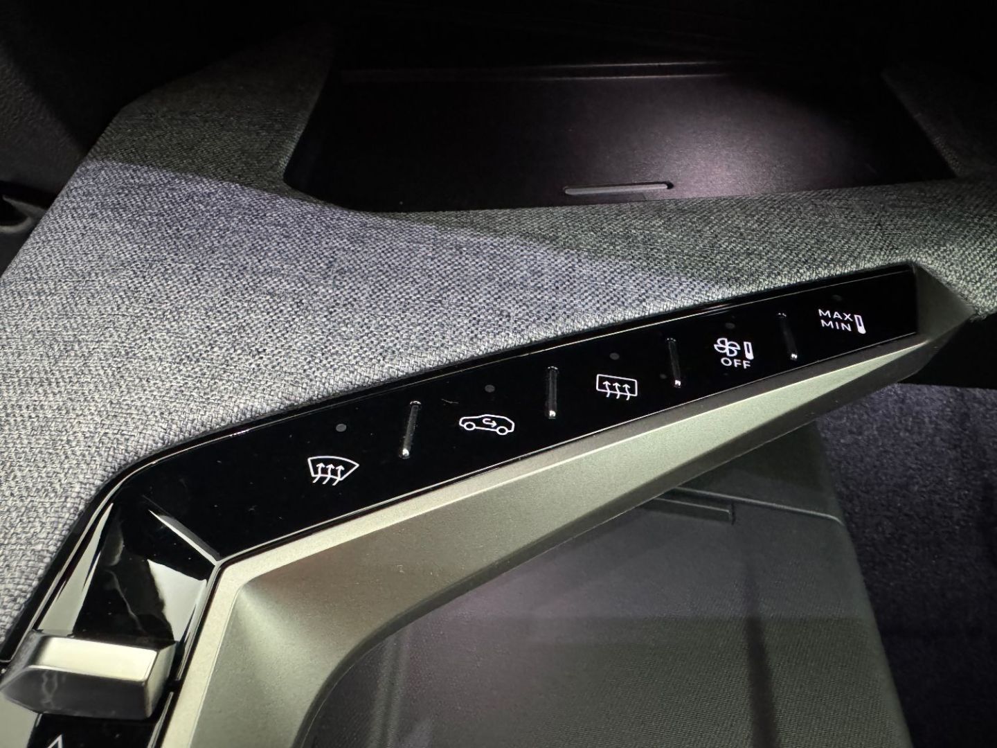 PEUGEOT 3008 - 1.2 Hybrid 145 GT e-DCS6+Pack 360°