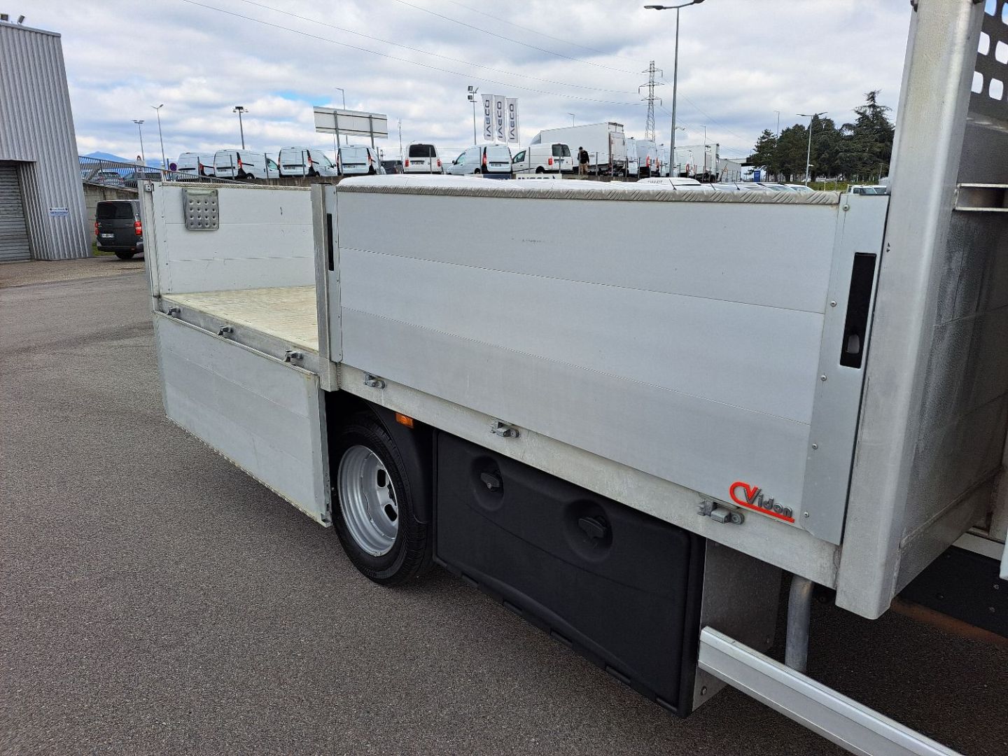 IVECO DAILY PLATEAU - 35C18 A8 180CV 3L ALU 3M80