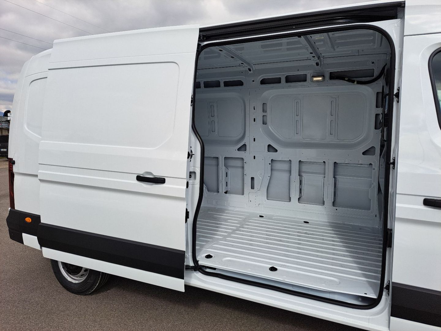 RENAULT MASTER VAN - TRAC 3T5 L3H2 BLUE DCI 150 EXTRA