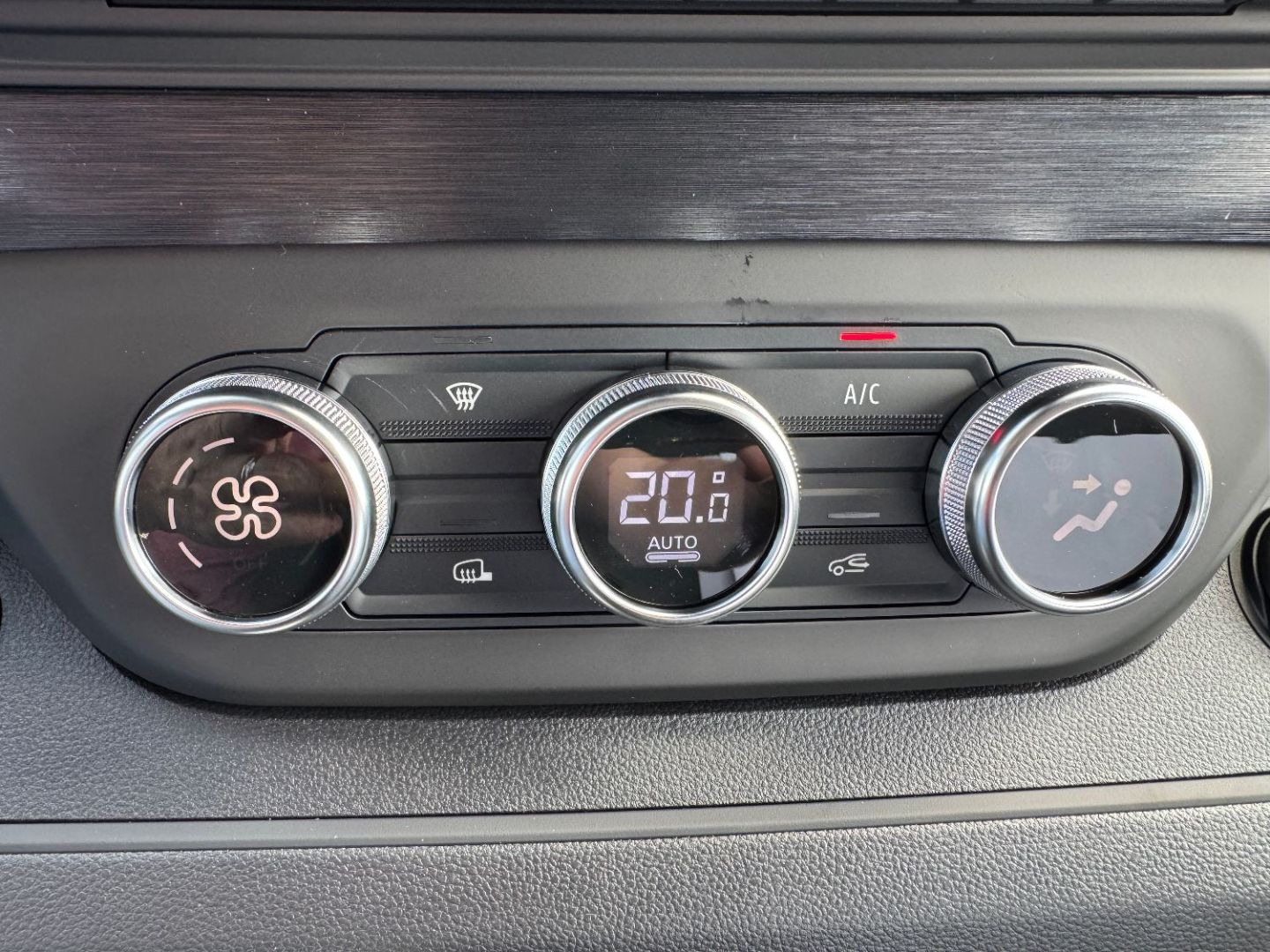 RENAULT TRAFIC FOURGON - L2H1 3T BLUE DCI 170 BVA9 EXCLUSIVE GSR2