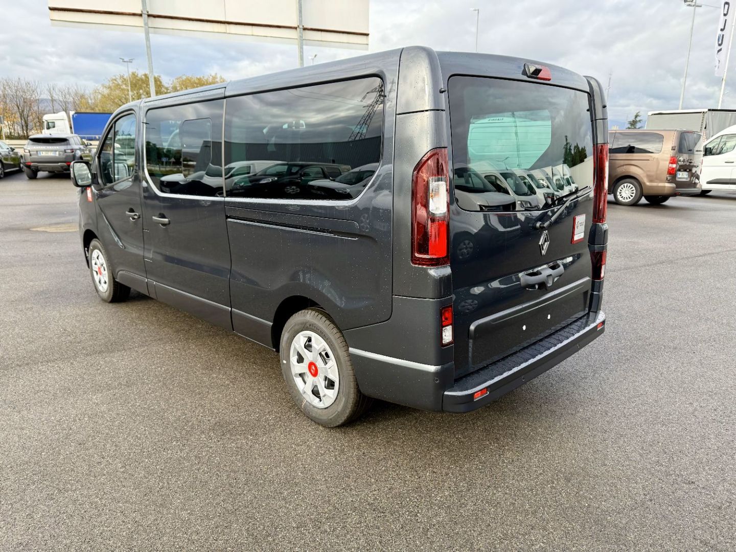 RENAULT TRAFIC COMBI - L2 Blue dCi 150 RED EDITION 9PL