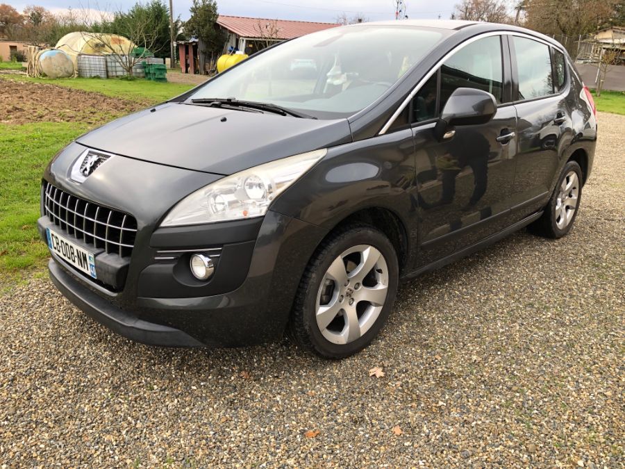 PEUGEOT 3008 1.6 HDi (115ch) BVM6