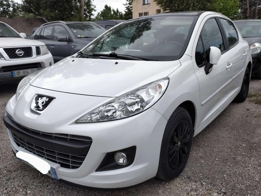 Peugeot 207 1,6 VTI PREMIUM 120CH