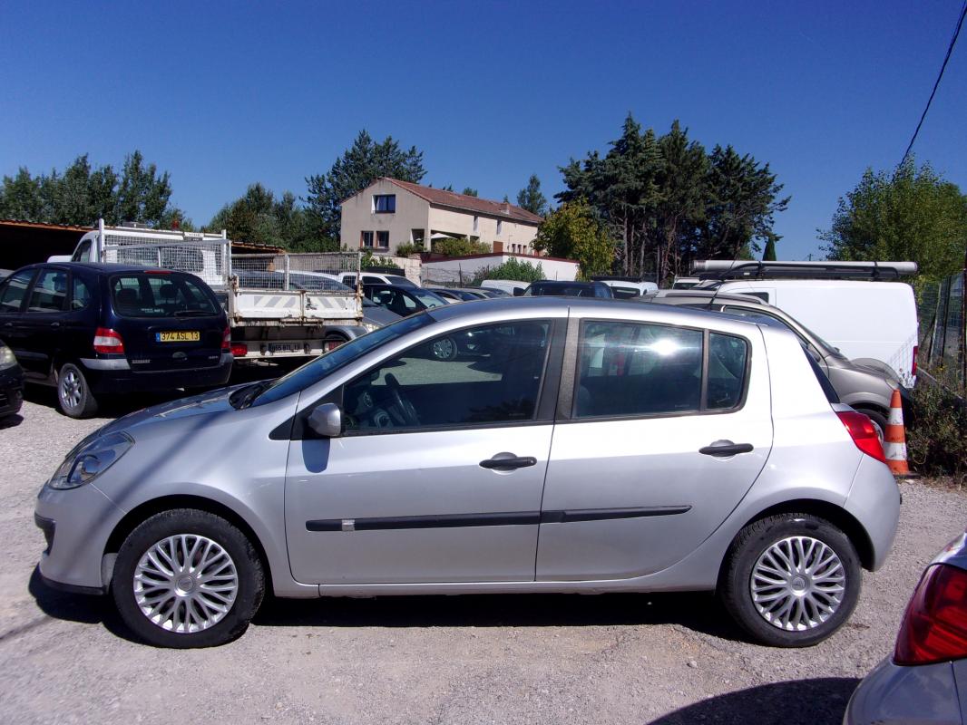 Renault Clio III Phase 1 1,6l 16V Proactive Dynamique Boite Auto