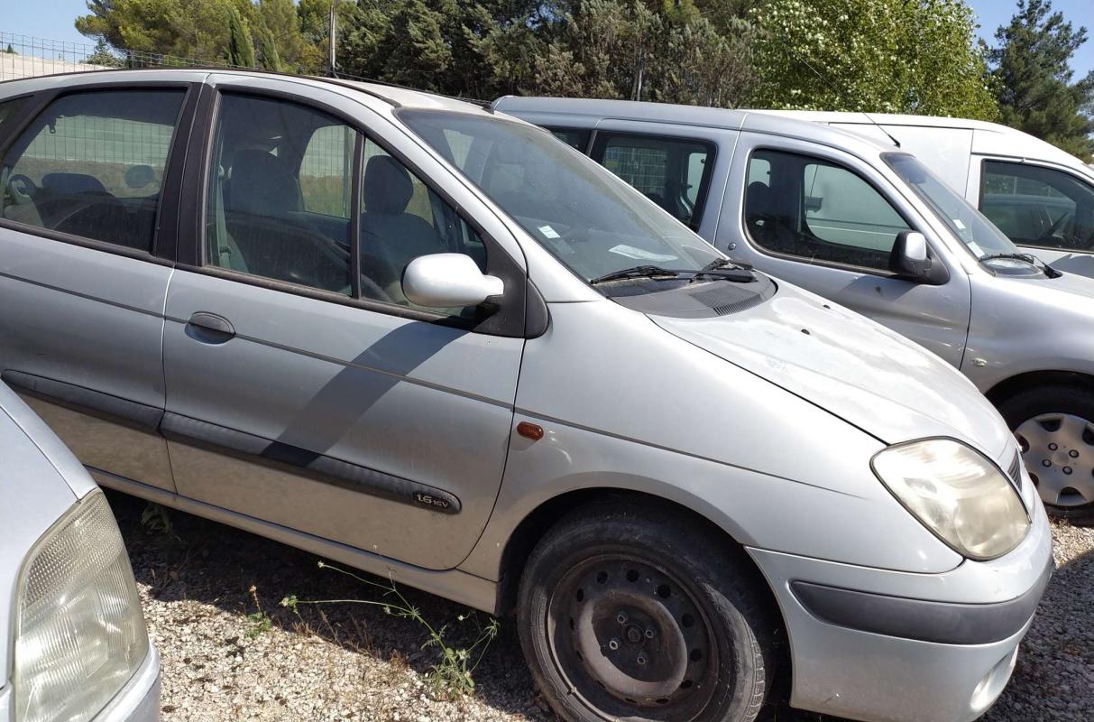 RENAULT SCÉNIC - I PHASE II 1.6 16V 107CV AIR (2002)