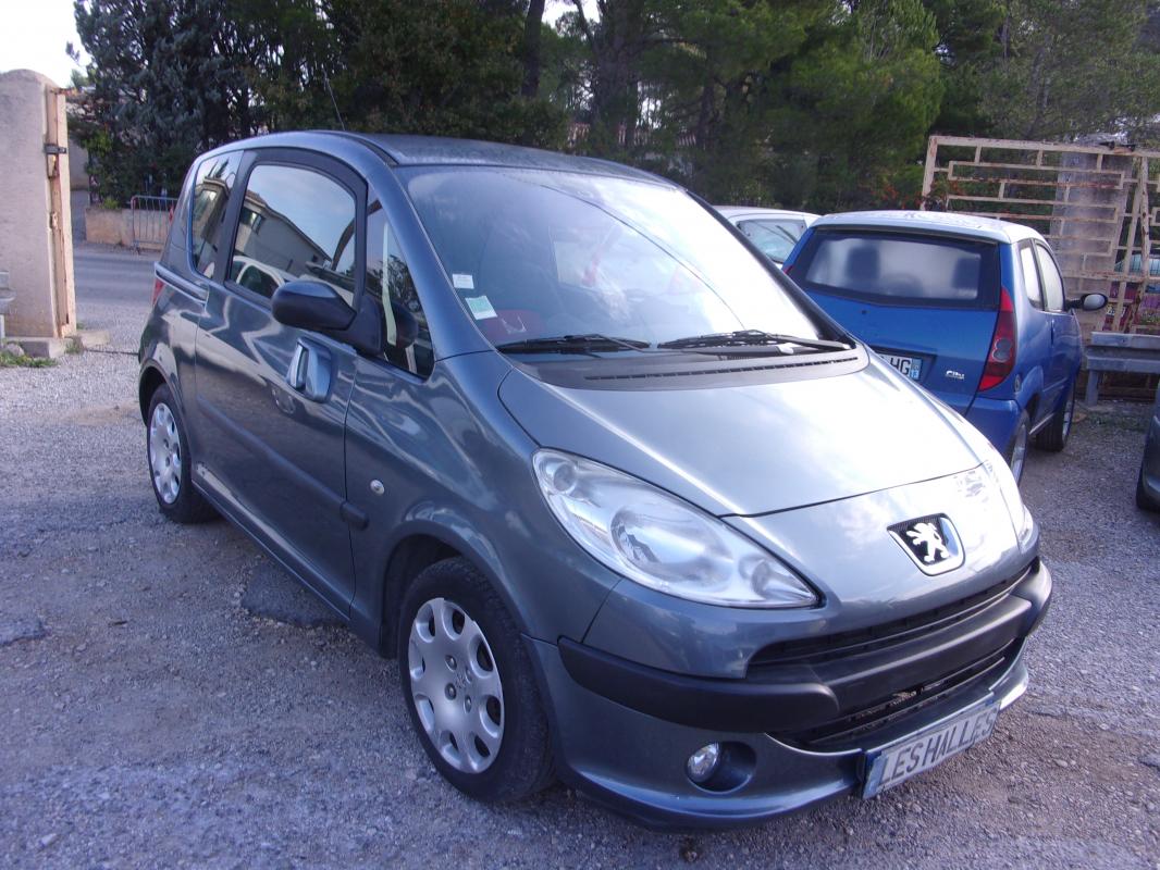 Peugeot 1007 - 1,6 TRONIC DOLCE Boite Auto