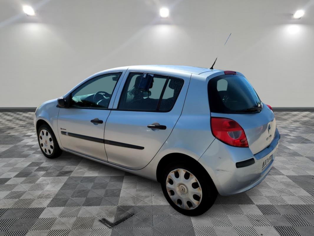Renault Clio - III 1,5 DCI 70CV AUTHENTIQUE