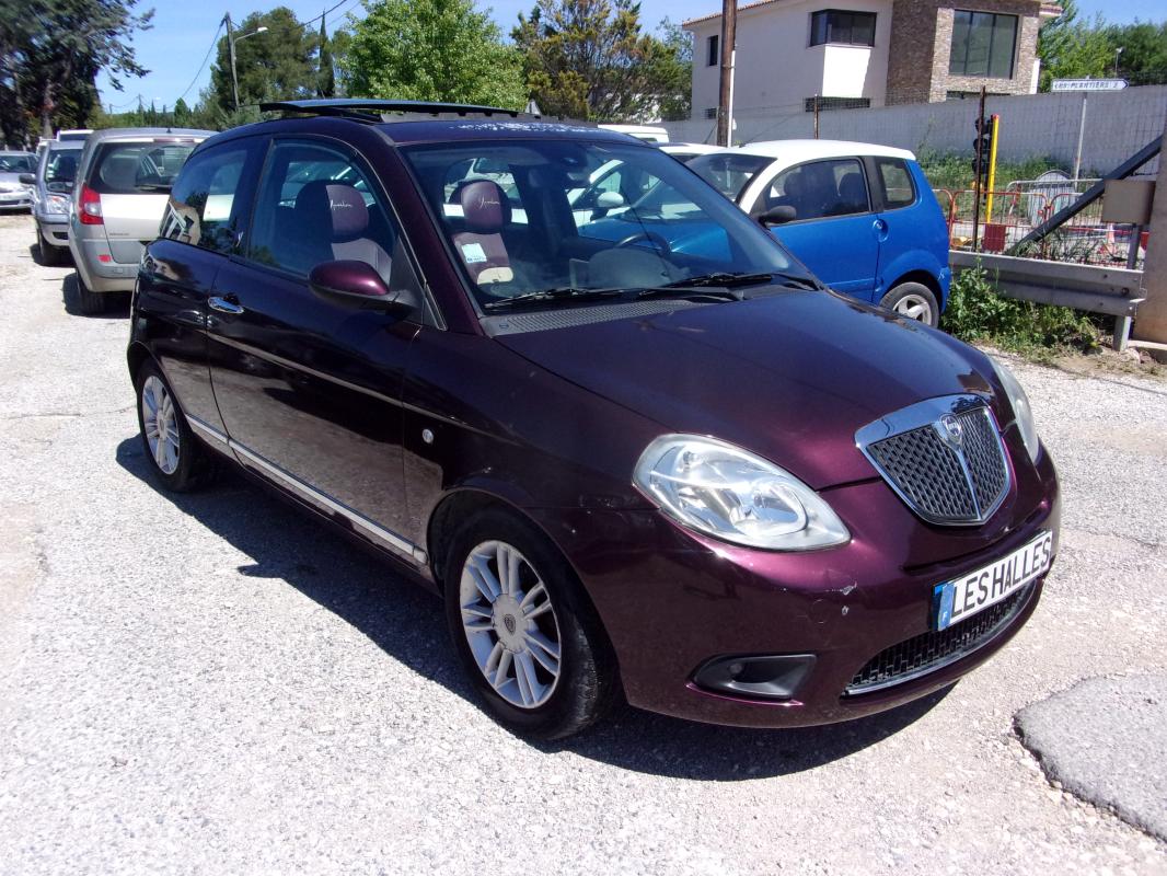 Lancia Ypsilon - 1,4 PLATINO BOITE AUTO