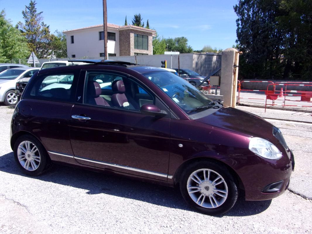 Lancia Ypsilon - 1,4 PLATINO BOITE AUTO