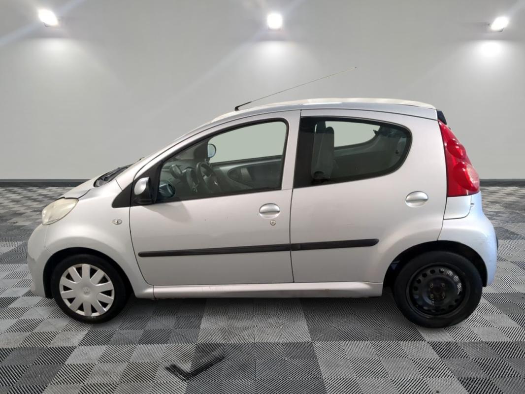 Peugeot 107 - 1,0 68CV 12V 2-TRONIV TRENDY BOITE AUTO