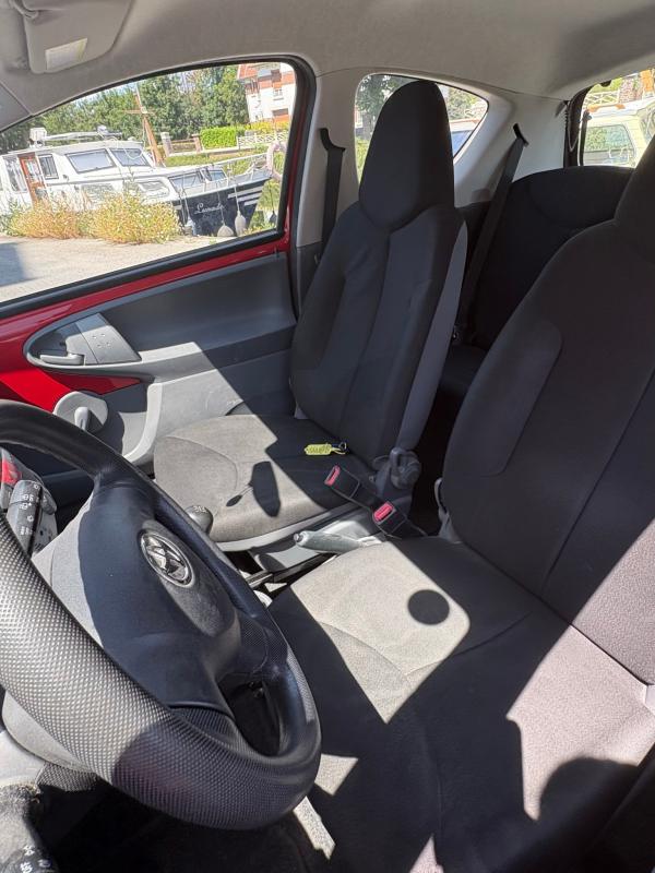 Toyota Aygo - VVTI 1.0 3 PTS PHASE 2 70 CH