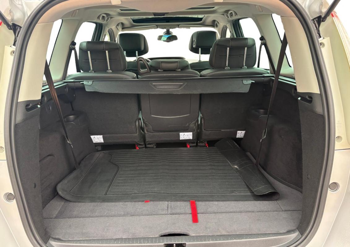 Renault Grand Scénic - III DCI 130 7 PLACES INITIALE PARIS