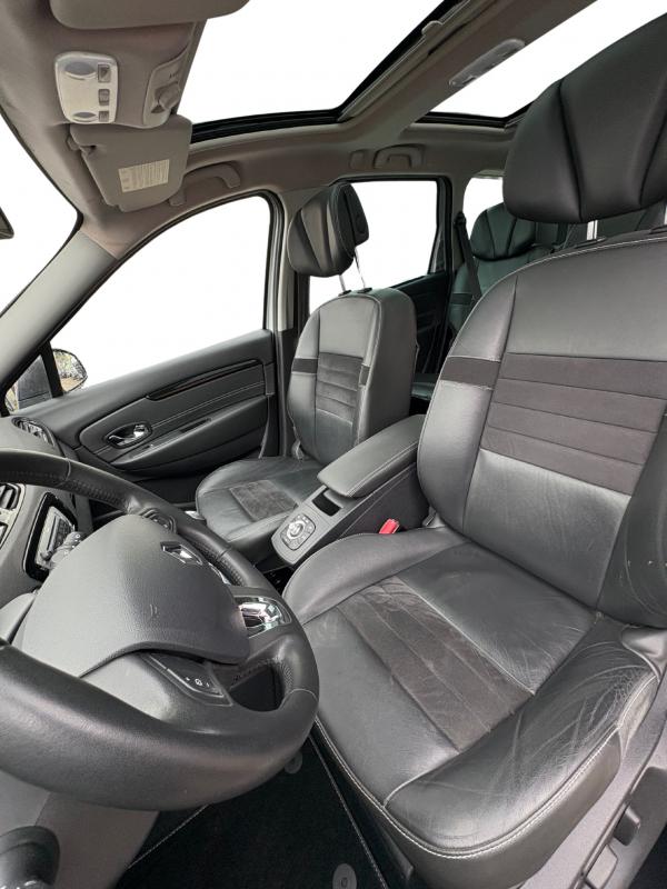 Renault Grand Scénic - III DCI 130 7 PLACES INITIALE PARIS