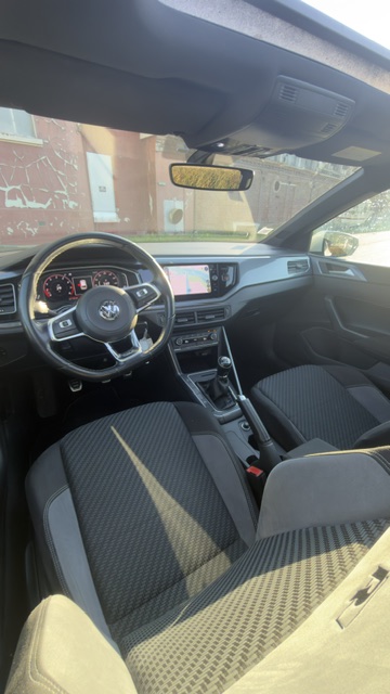 Volkswagen Polo - 1.0 TSI 115 CH R-LINE