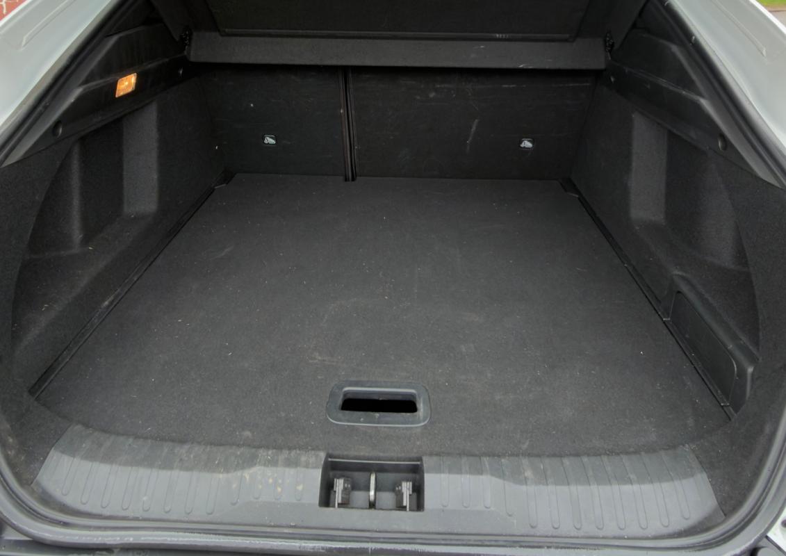 Renault Arkana - RS-LINE E-TECH 145 EDC FULL OPTION BOSE