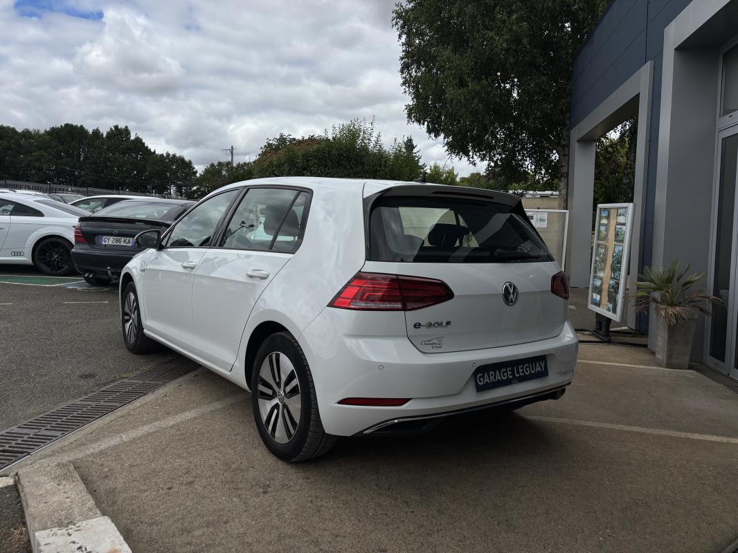 Volkswagen Golf - VII ELECTRIQUE 136CV + SIEGES CHAUFFANTS