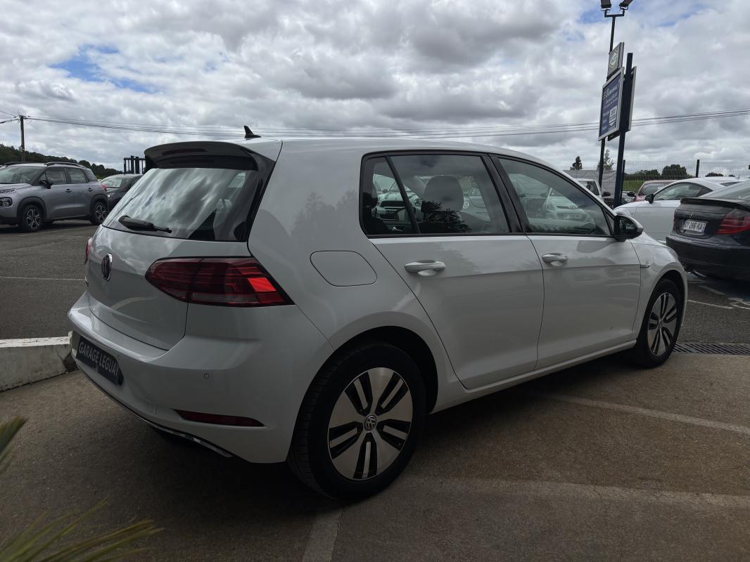 Volkswagen Golf - VII ELECTRIQUE 136CV + SIEGES CHAUFFANTS