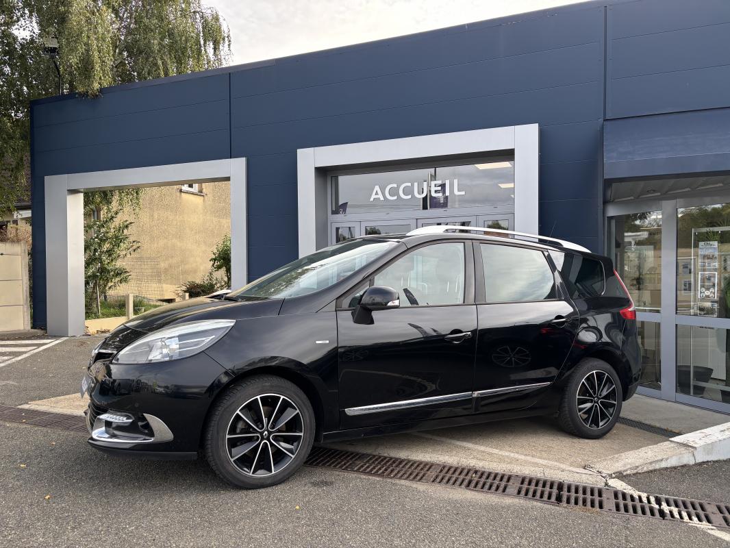 Renault Grand Scénic - III 1.6 DCI 130CV ENERGY BOSE 7 PLACES + ATTELAGE