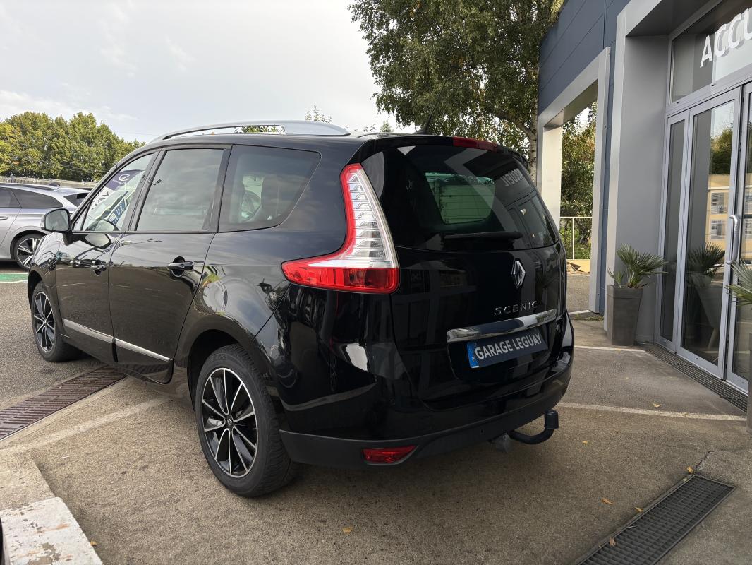 Renault Grand Scénic - III 1.6 DCI 130CV ENERGY BOSE 7 PLACES + ATTELAGE