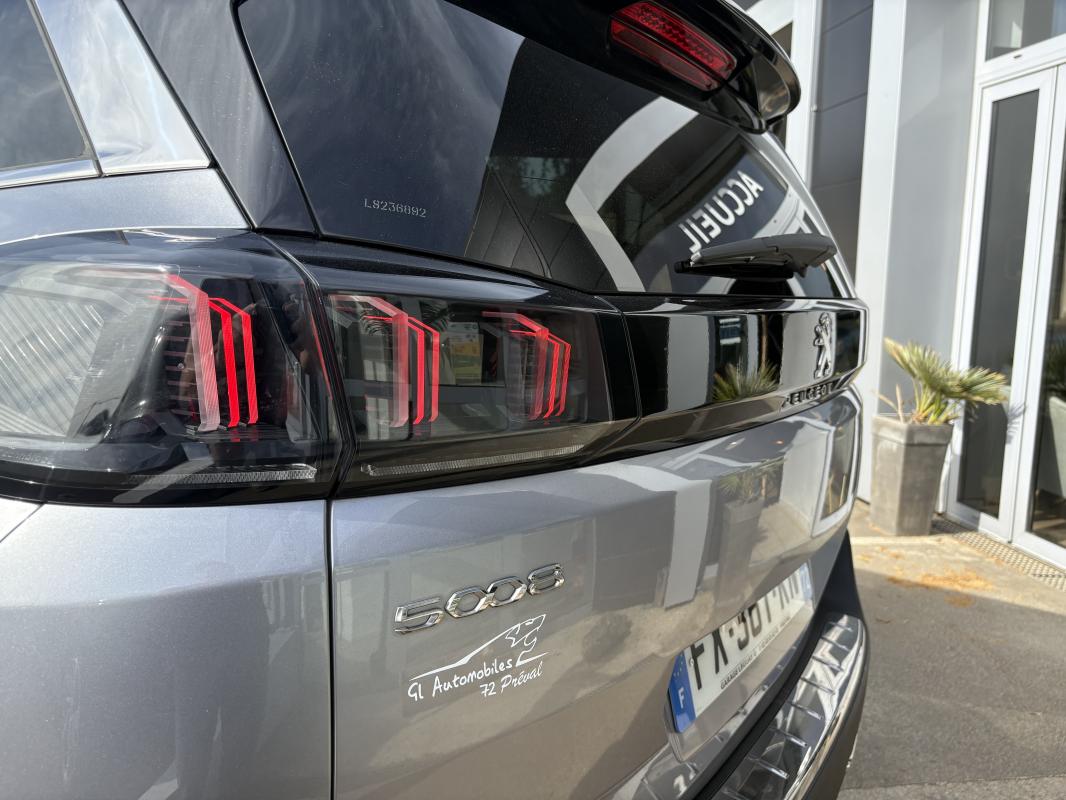 Peugeot 5008 - 1.5L BHDI 130 CV GT 7 PLACES - HOUSSE DE PROTECTION