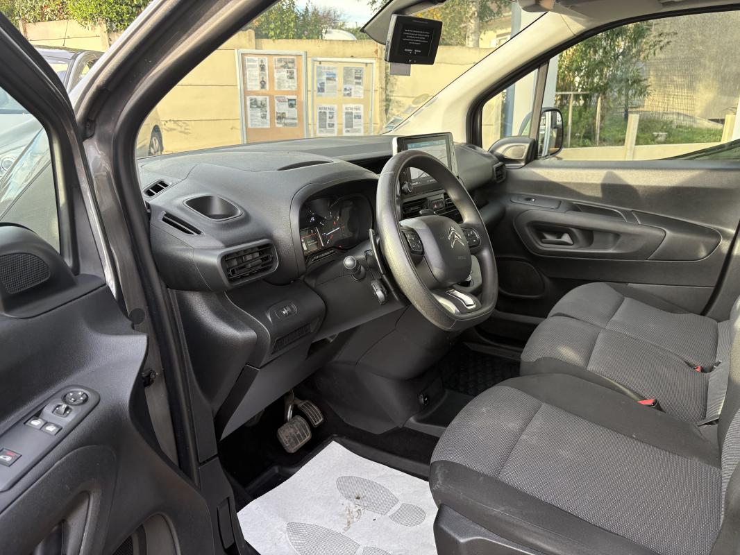 Citroën Berlingo - 1.5L BHDI 130 CV EAT 8 ASPHALT 3 places -